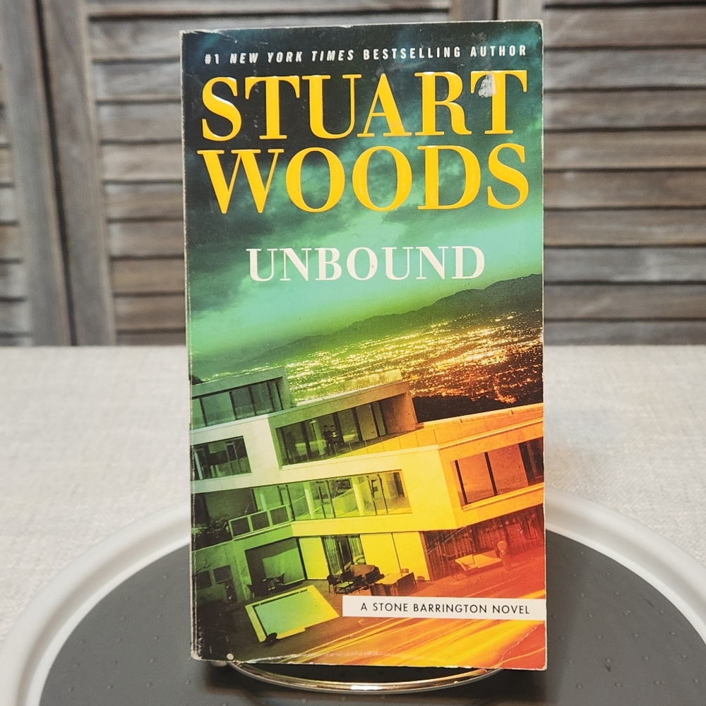 🔥 Stuart Woods Unbound Stone Barrington Novel Paperback Book Bestseller